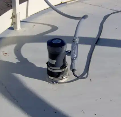 sensore di livello per plastica nei silos